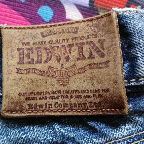 EDWIN vintage (late 80's) button fly jeans. Waist 29. Length 32. - Picture 8 of 9